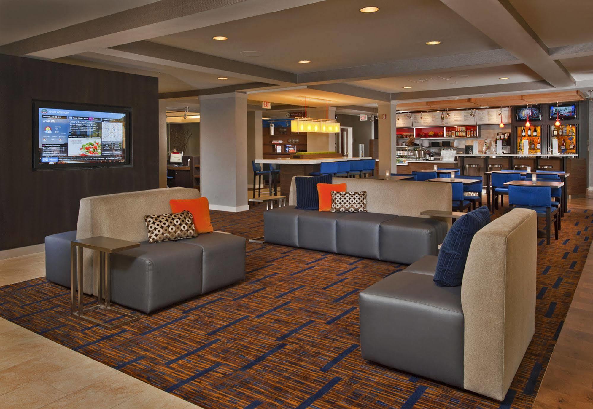 Courtyard By Marriott Cleveland Westlake Exterior foto